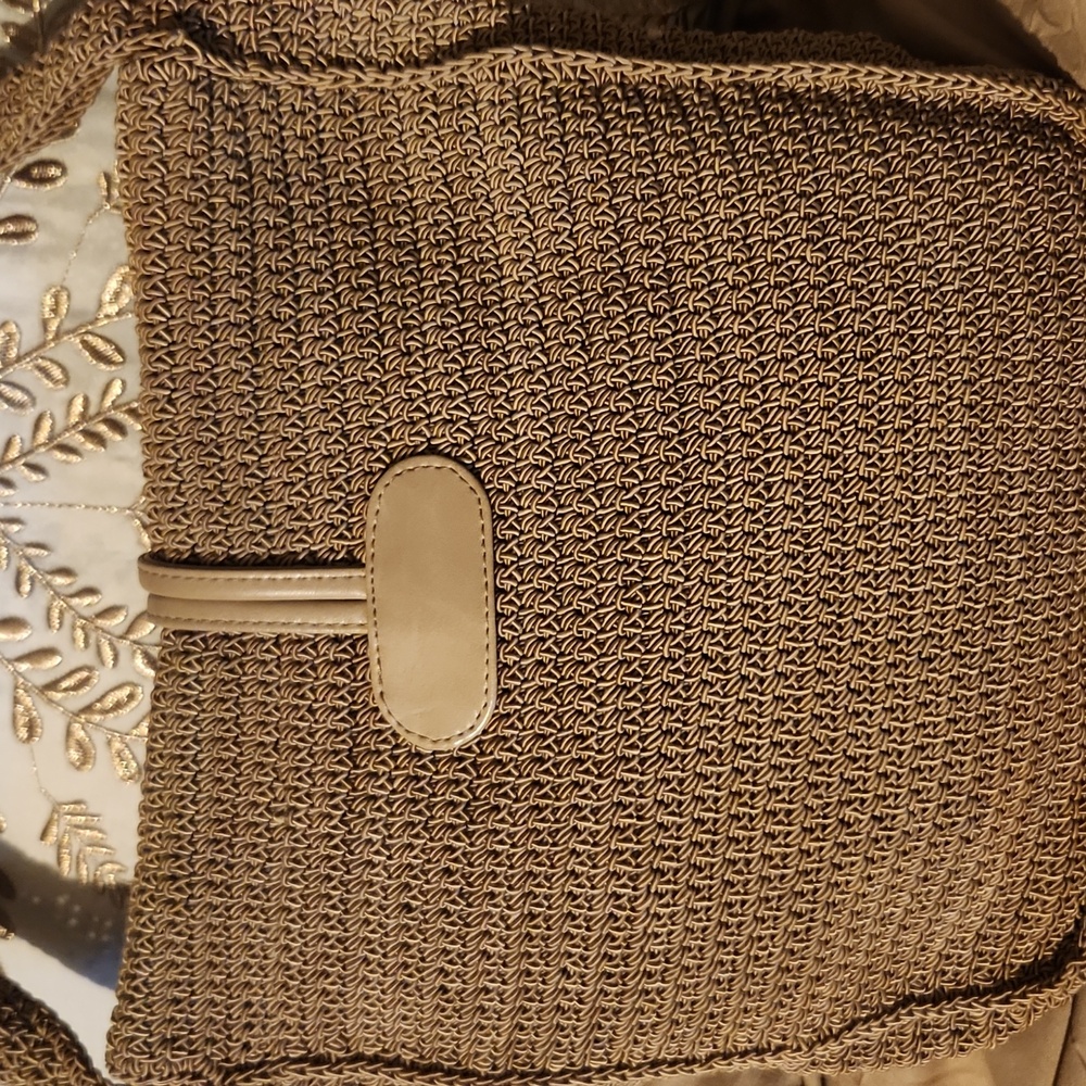 purse - Picture 2 of 7